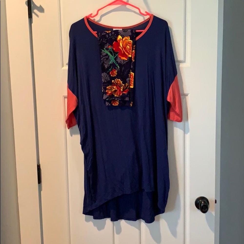 Lularoe large Irma and TC leggings. EUC